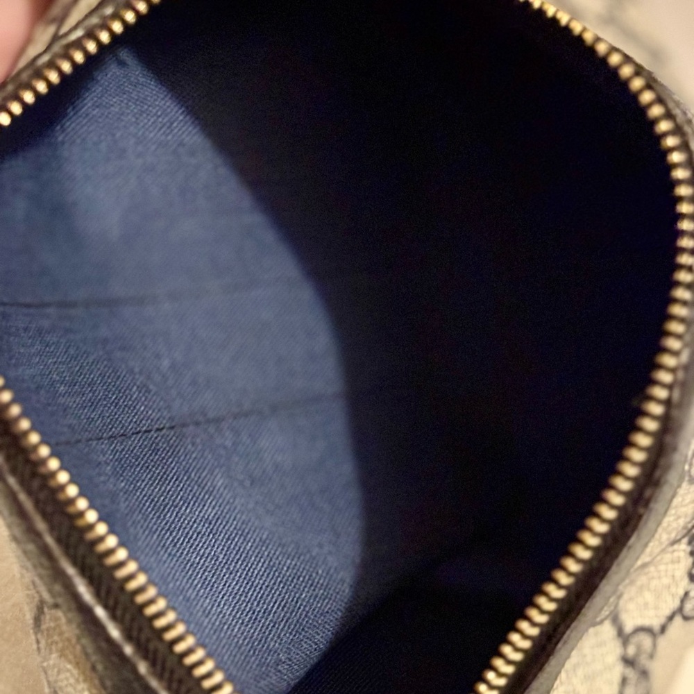 Gucci Crossbody Bag - Picture 13 of 16